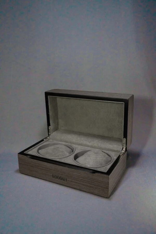 Dapper Couple Edition in Dark Silver Pear - Image 2