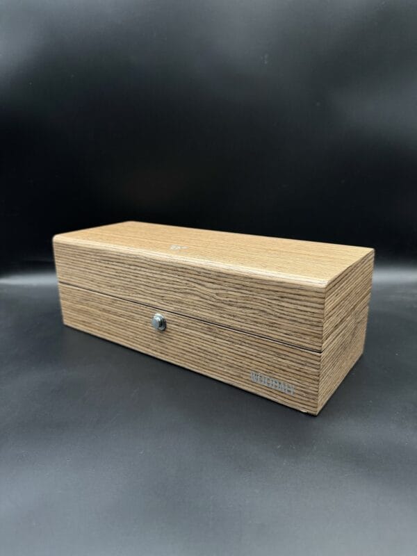 Dapper 4 slots watch box in Walnut (WD.9204_10)